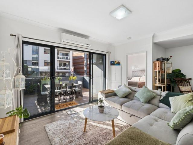 Apartment for sale in Cockburn Central, Western Australia
