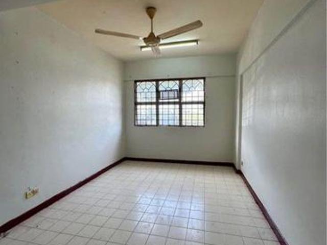 Flat for sale in Kajang, Langat