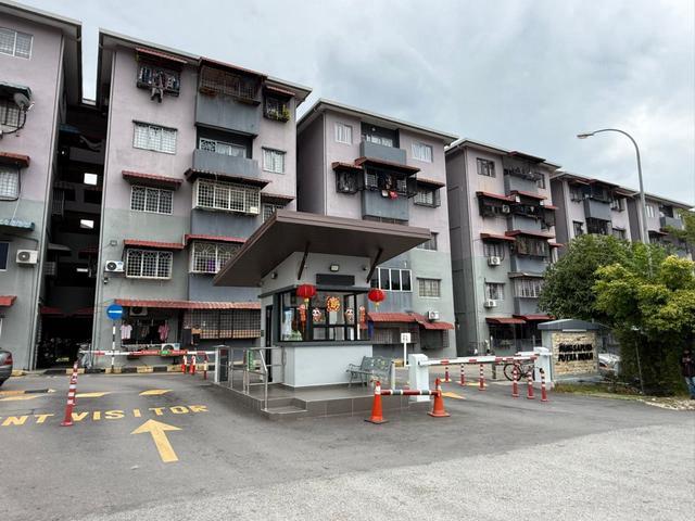 Flat for sale in Petaling, Subang Jaya