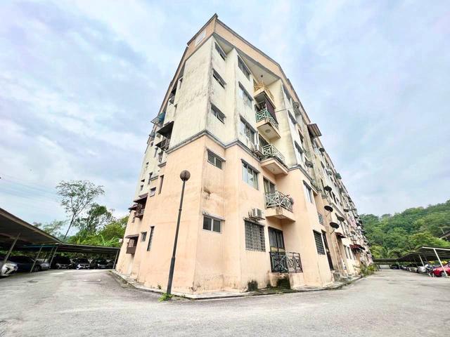 Apartment for sale in Kajang, Langat