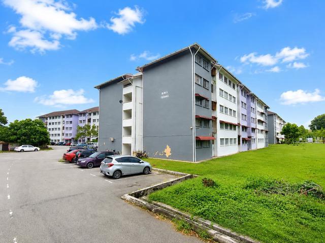 Apartment for sale in Malaka