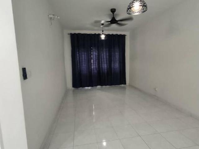 Apartment for sale in Tanjong Sepat, Selangor