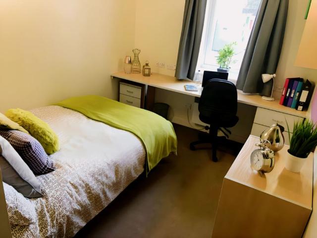 Room for rent in Great Horton, West Yorkshire