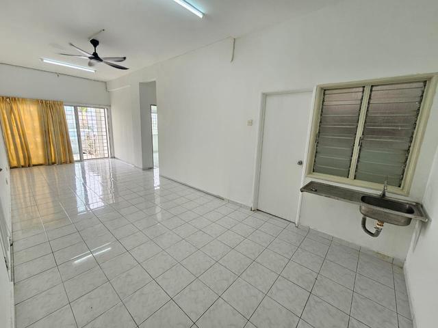 Apartment for sale in Puchong, Majlis Bandaraya Subang Jaya