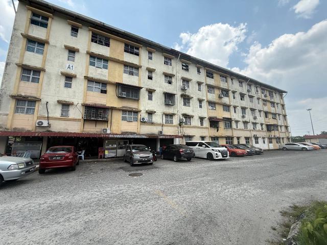 Flat for sale in Kajang, Langat