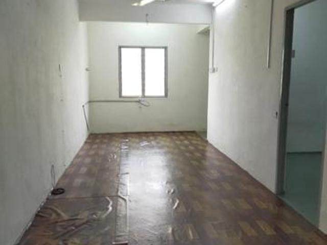 Flat for sale in Wellesley, Penang