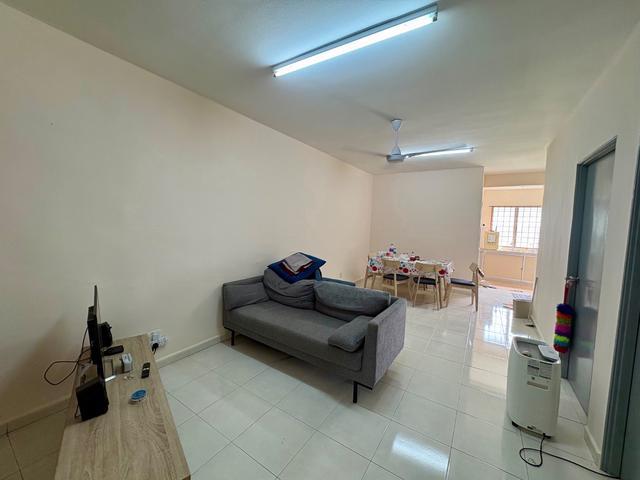 Apartment for sale in Malaka