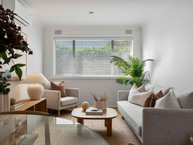 Apartment for sale in Newcastle, Newcastle-Maitland