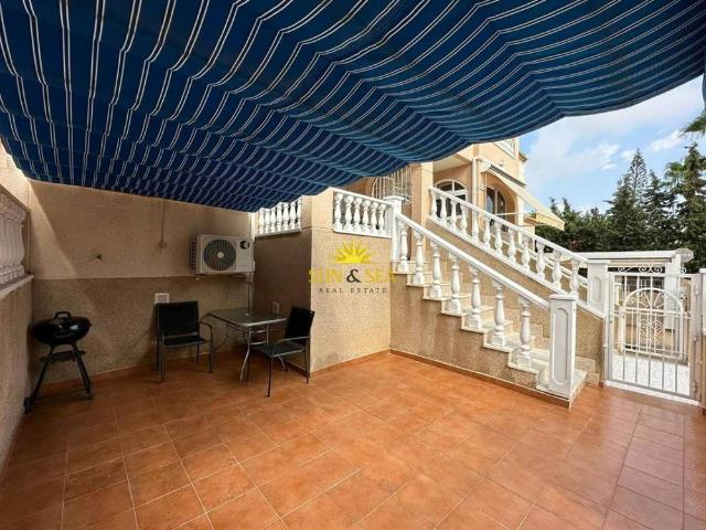 Apartamento en alquiler en Urbanización Los Balcones, Torrevieja