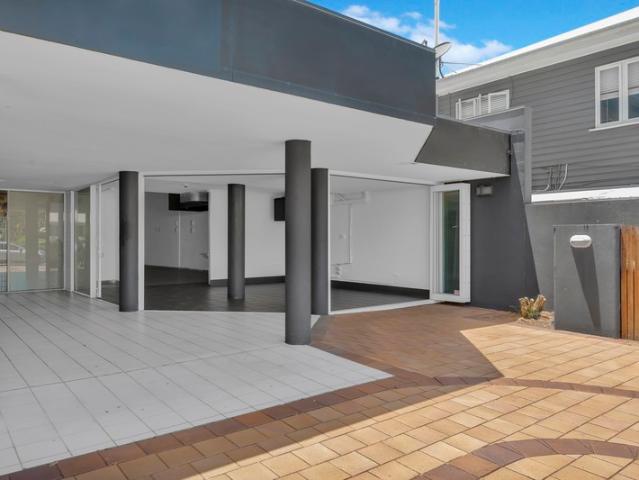 Retail for rent in Noosa Heads, Queensland