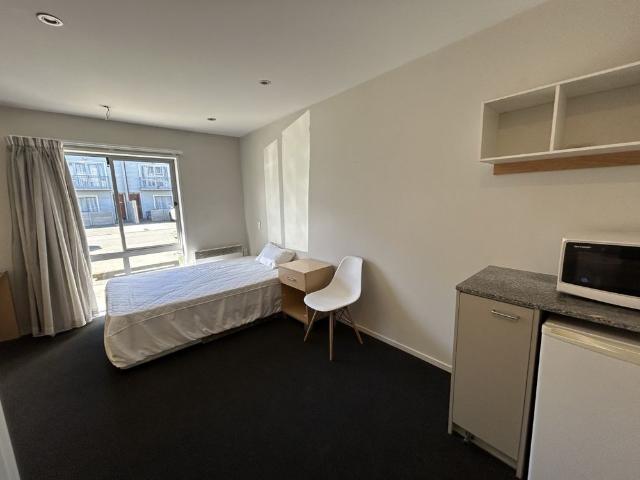 Room for rent in Addington, Canterbury