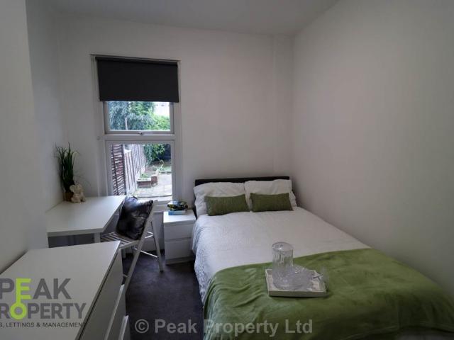 Room for rent in Southend City Centre Neighbourhood, Alton Barnes