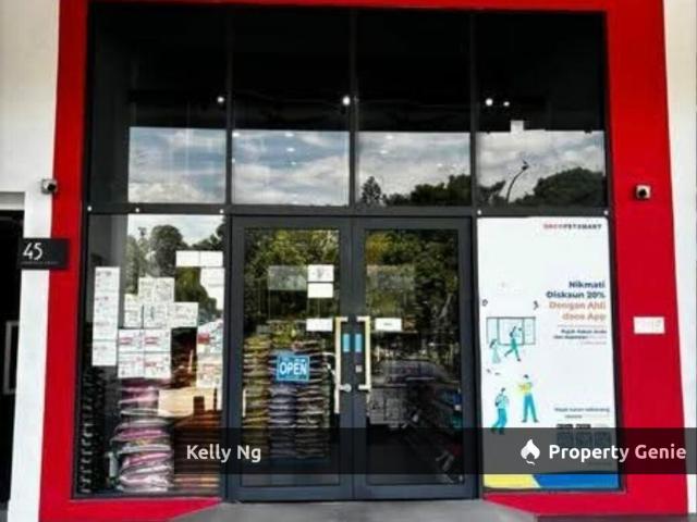 Shop for rent in Seksyen U13, Shah Alam