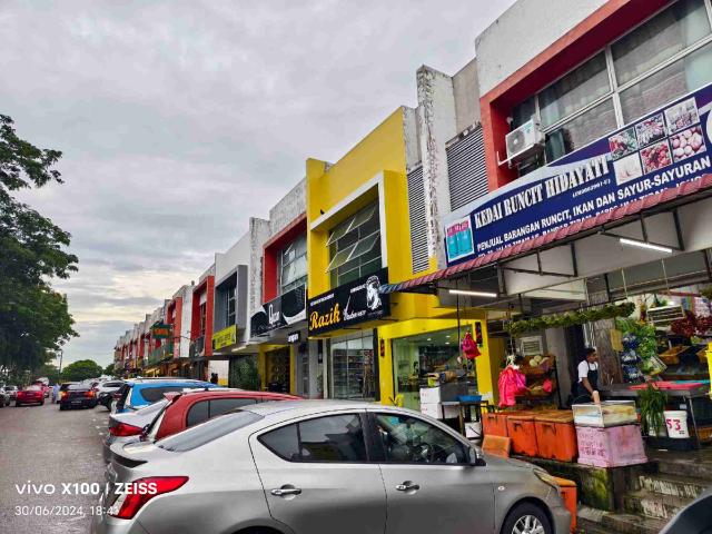 Shop for rent in Ulu Tiram, Johor