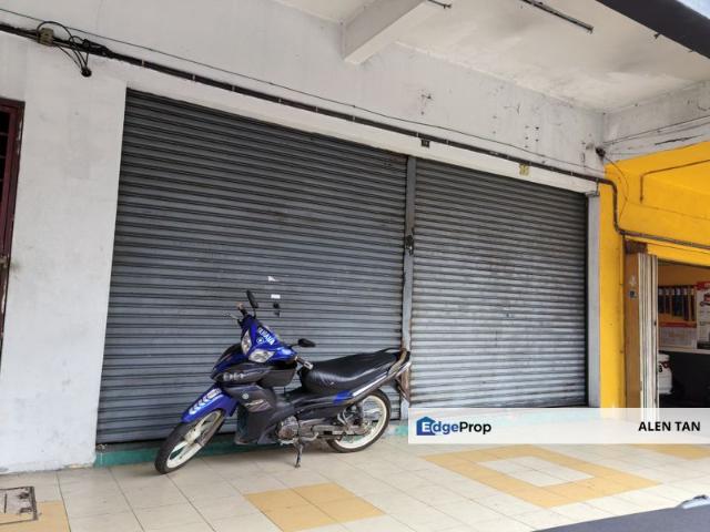 Shop for rent in Kajang, Langat