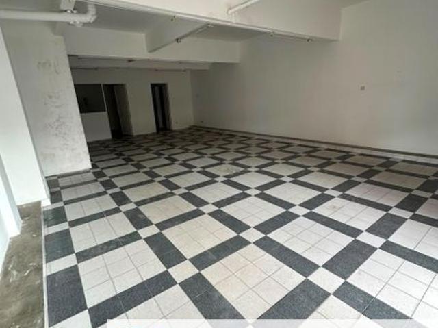 Shop for rent in Malaka