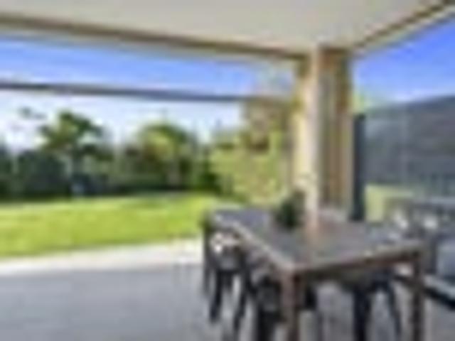 Apartment for sale in Paremoremo, Oroua County