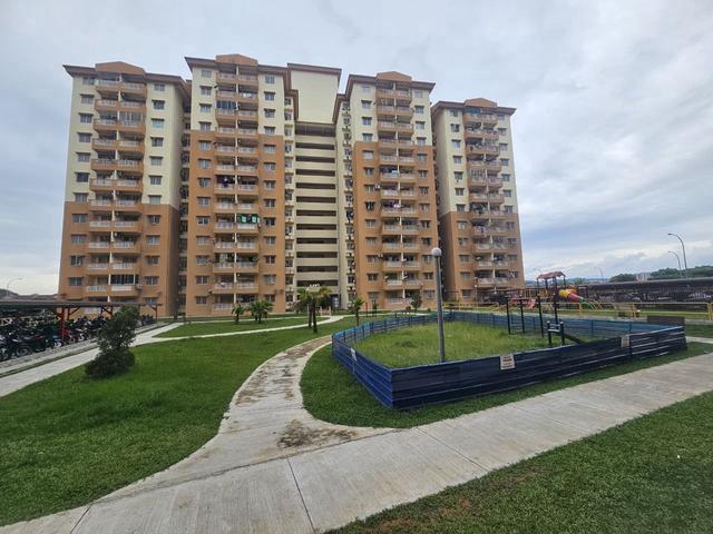 Apartment for sale in Kajang, Langat