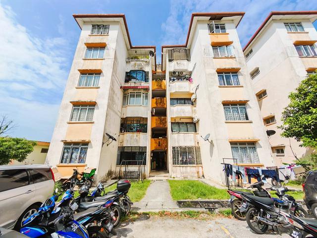 Apartment for sale in Langat, Selangor