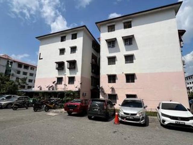Apartment for sale in Kajang, Langat