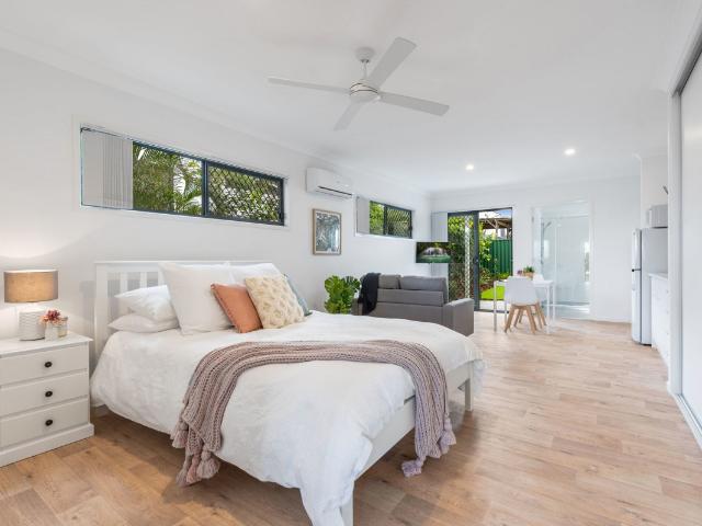 Granny Flat for rent in Toombul, Queensland