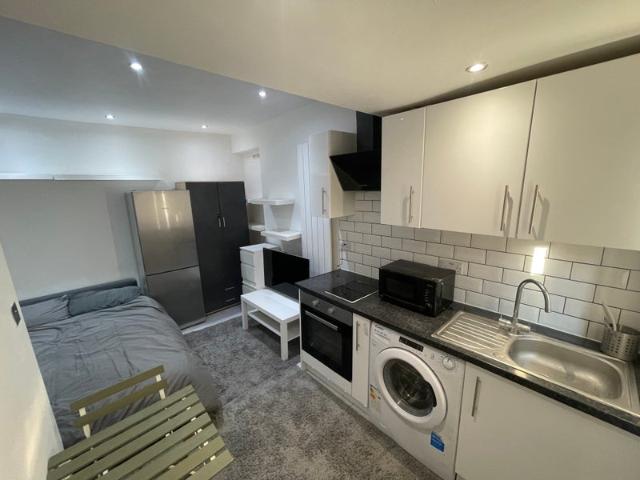 Studio for rent in London Borough of Croydon, Thornton Heath