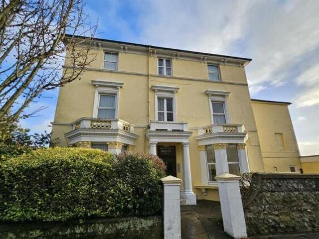 House for sale in Upperton, Eastbourne