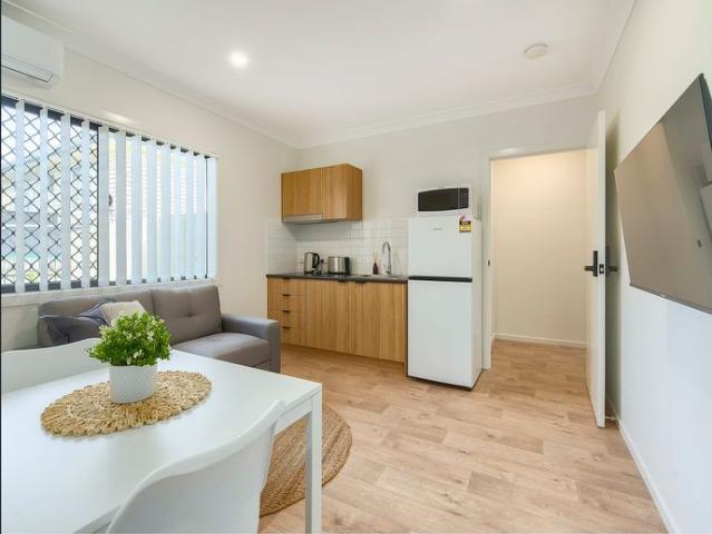 Granny Flat for rent in Toombul, Queensland