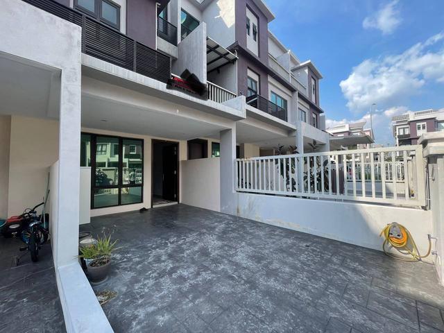 Townhouse for sale in Kajang, Langat