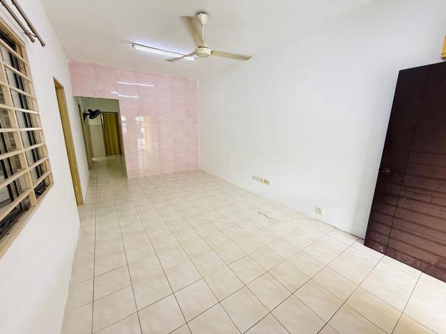 Townhouse for sale in Selayang, Selangor