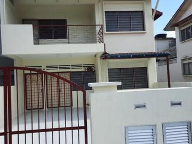 Townhouse for rent in Petaling, Damansara Damai