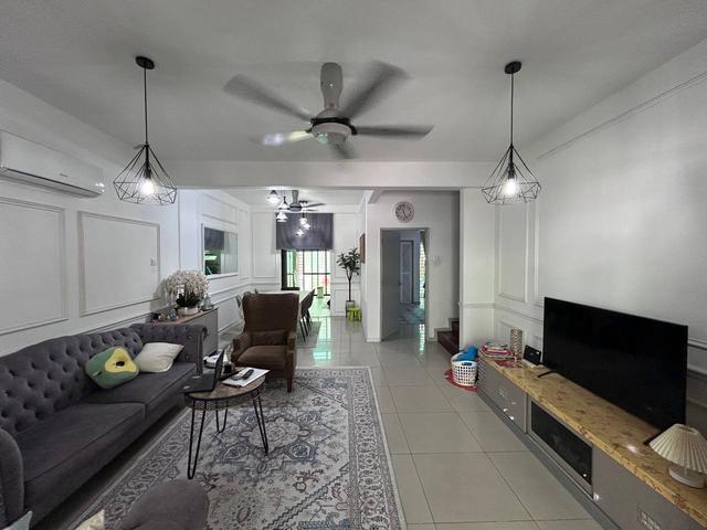 Townhouse for sale in Puchong, Majlis Bandaraya Subang Jaya