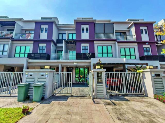 Townhouse for sale in Kajang, Langat