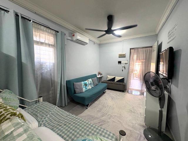 Townhouse for sale in Malaka
