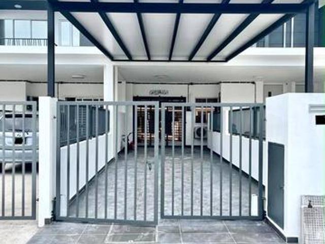 Townhouse for sale in Port Klang, Selangor
