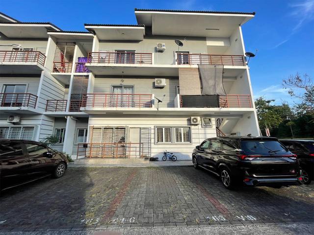 Townhouse for sale in Sendayan Village, Negeri Sembilan