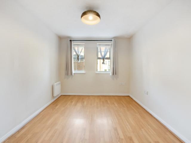 Apartment for rent in Luton, Chatham