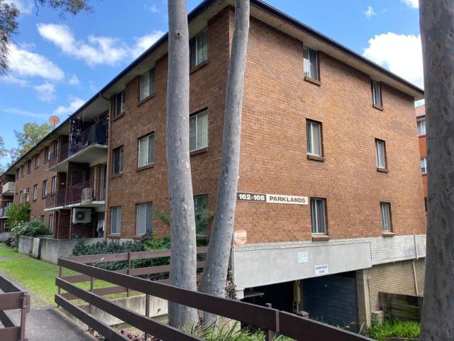 Apartment for rent in Carramar, Sydney
