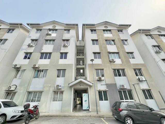 Apartment for sale in Seri Kembangan, Majlis Bandaraya Subang Jaya