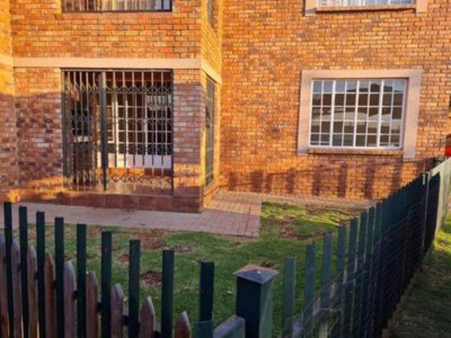 Townhouse for rent in Midvaal, Gauteng