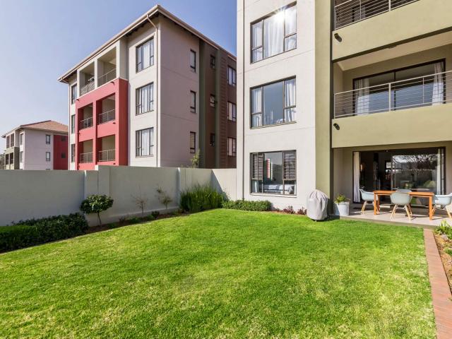 Apartment for rent in Lone Hill, Randburg