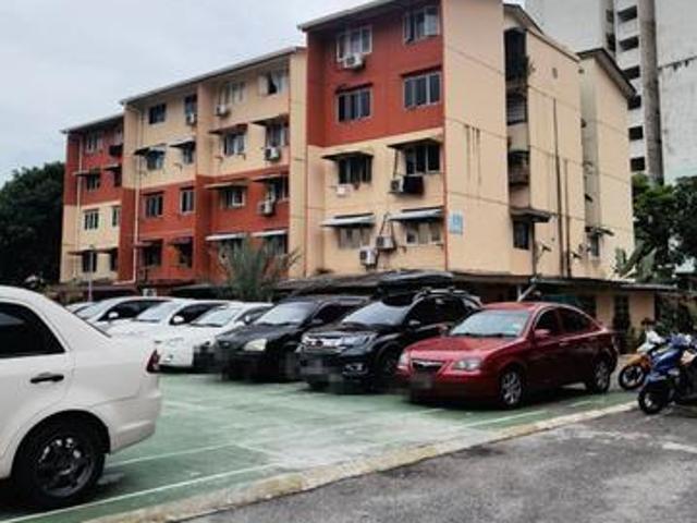 Flat for sale in Country Heights Damansara, Kuala Lumpur
