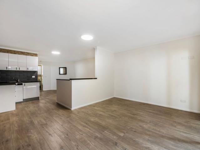 Granny Flat for rent in Blue Bay, New South Wales