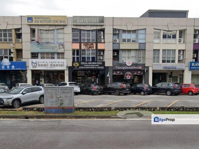 Shop for rent in Kajang, Langat