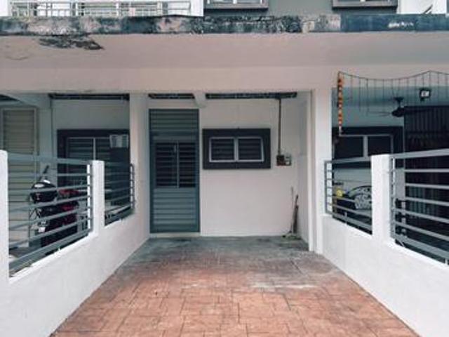 Townhouse for sale in Puchong, Majlis Bandaraya Subang Jaya