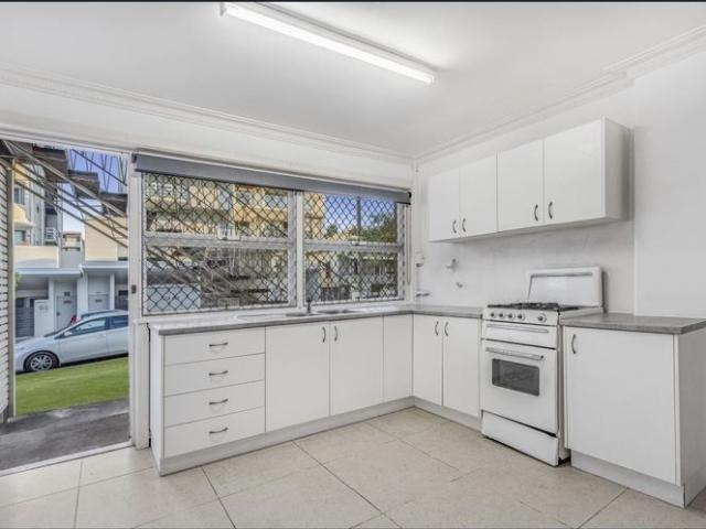 Apartment for rent in Toombul, Queensland
