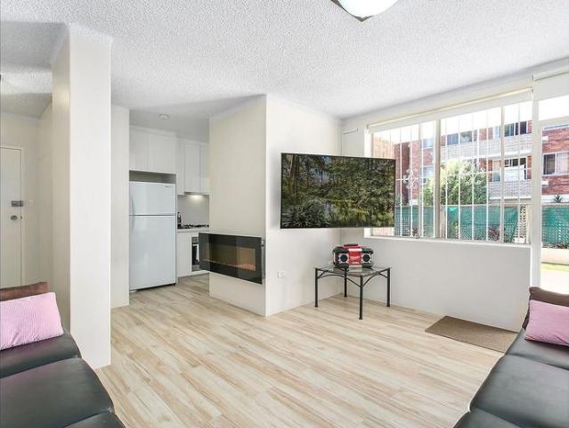 Apartment for rent in Eastlakes, Sydney