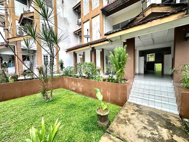 Apartment for sale in Country Heights Damansara, Kuala Lumpur