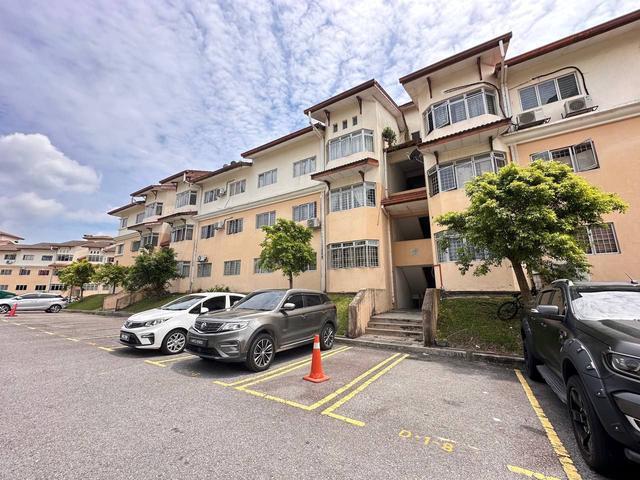Apartment for sale in Kajang, Langat