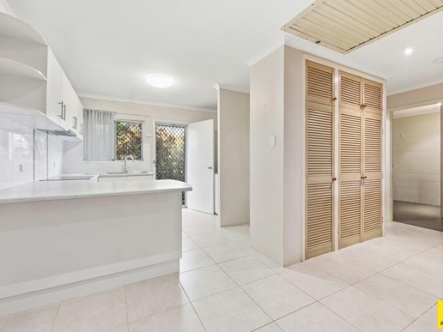 Apartment for sale in Mooroobool, Cairns